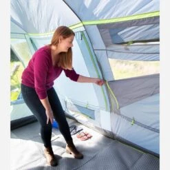 Coleman Meadowood 4 Person Large Tent With Blackout Bedrooms 18 Coleman Meadowood 4 Person Large Tent With Blackout Bedrooms -Berghaus Store go 409171 g